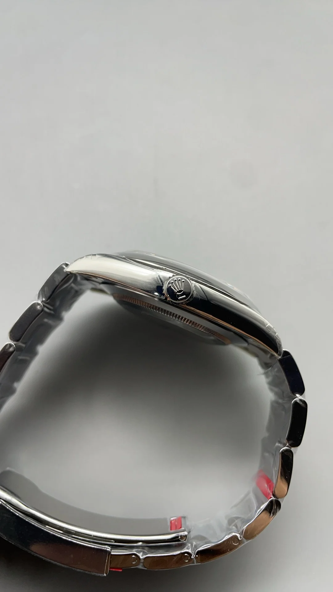Rolex Oyster Perpetual 41mm — photographed off the sweep