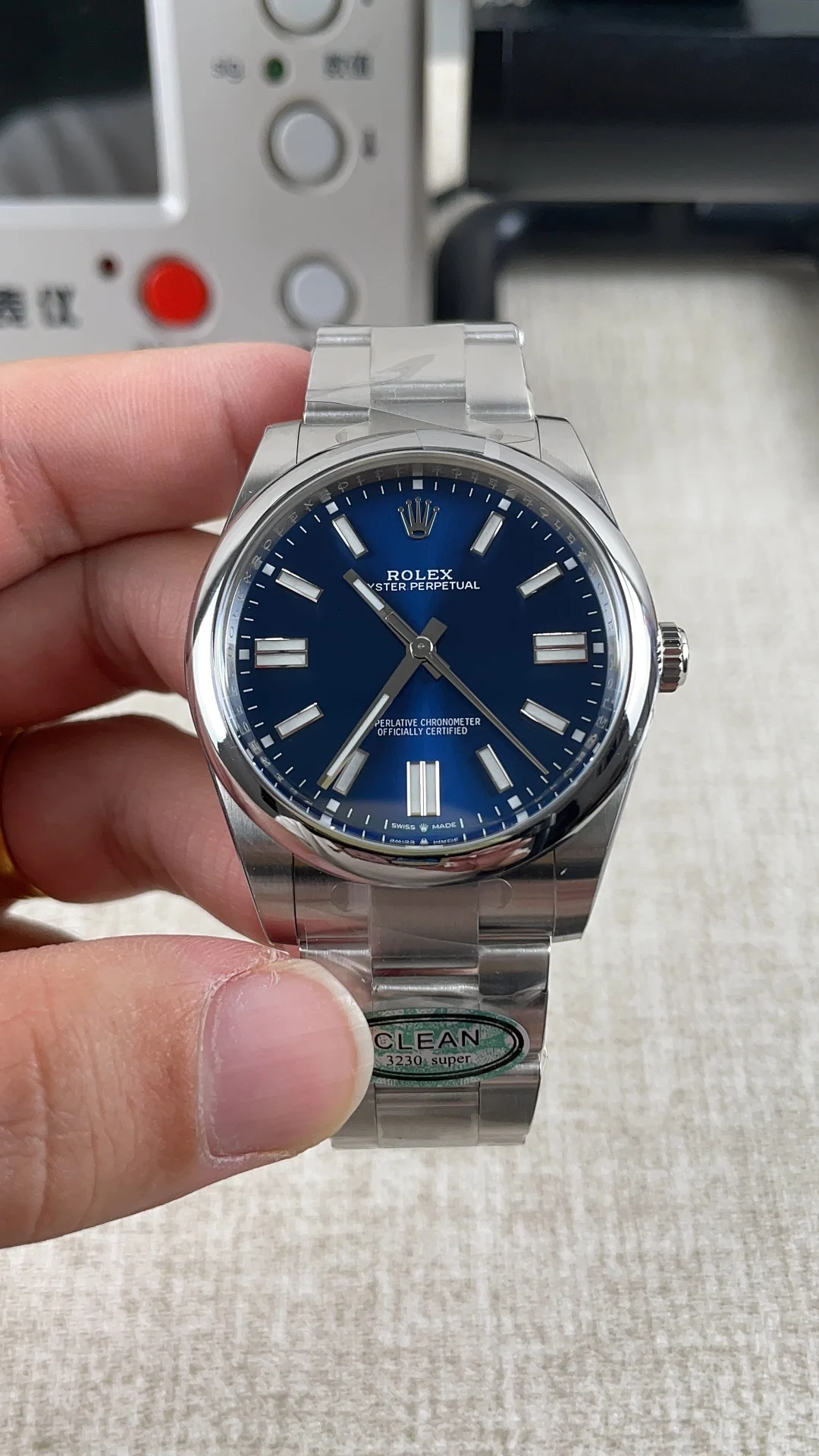 Rolex Oyster Perpetual 41mm — photographed off the sweep