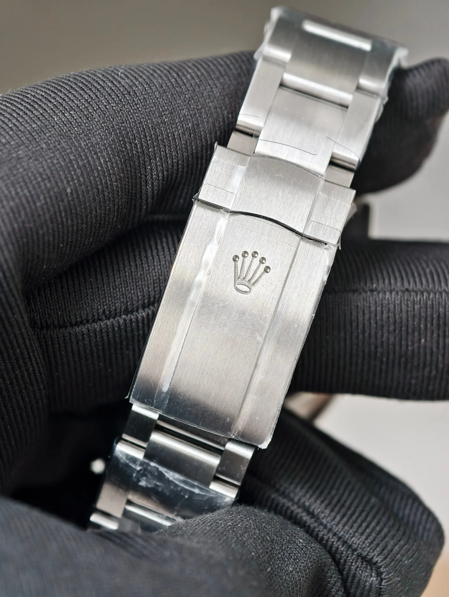 Rolex Oyster Perpetual Green Dial 36mm — photographed off the sweep