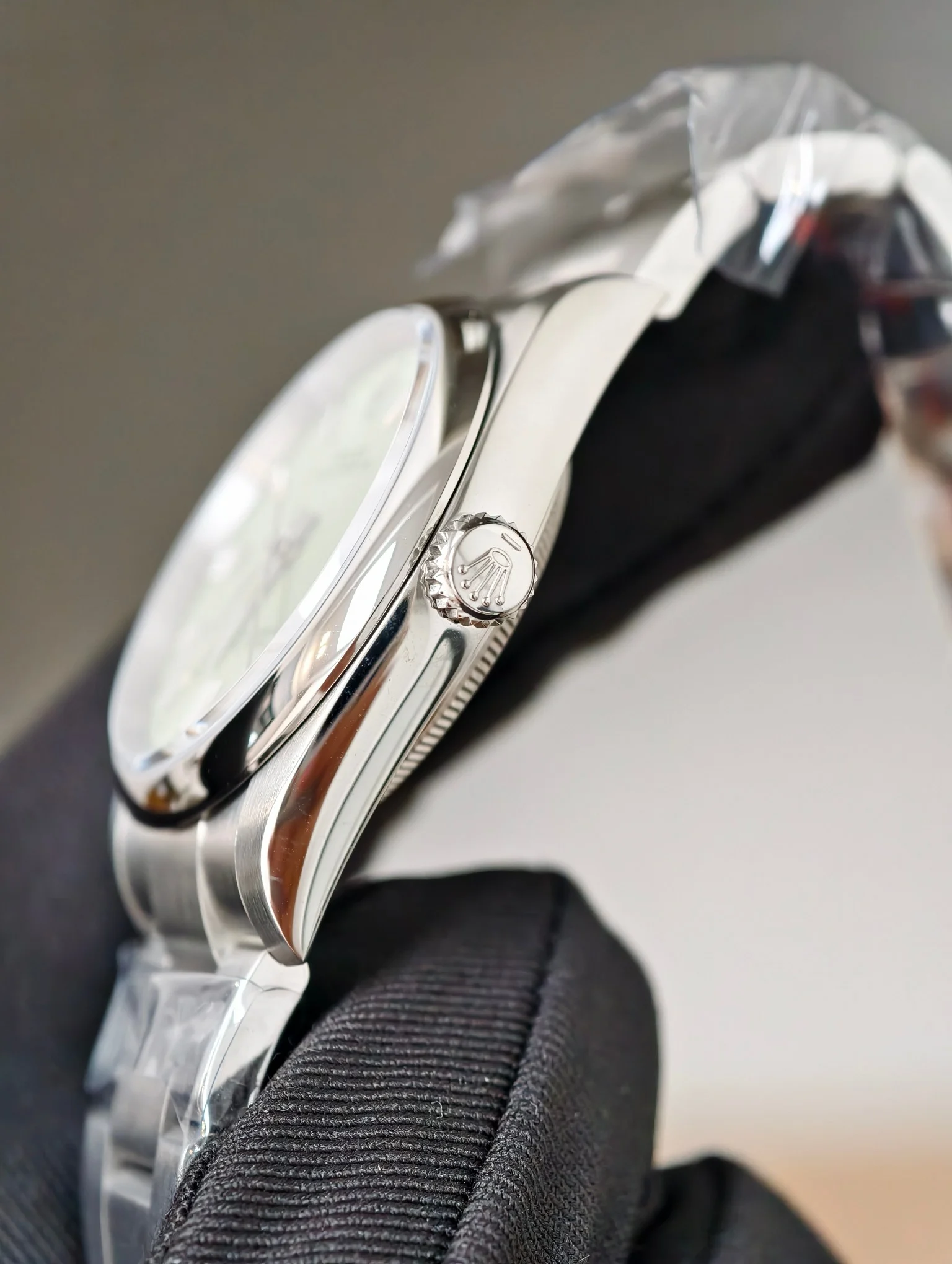 Rolex Oyster Perpetual Green Dial 36mm — photographed off the sweep