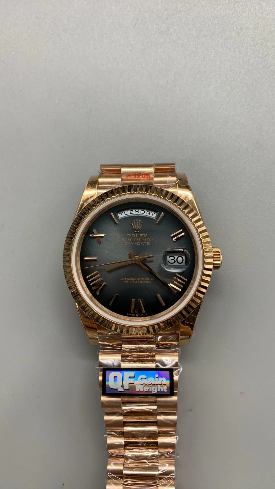 Rolex Rose Gold Black Dial 40mm