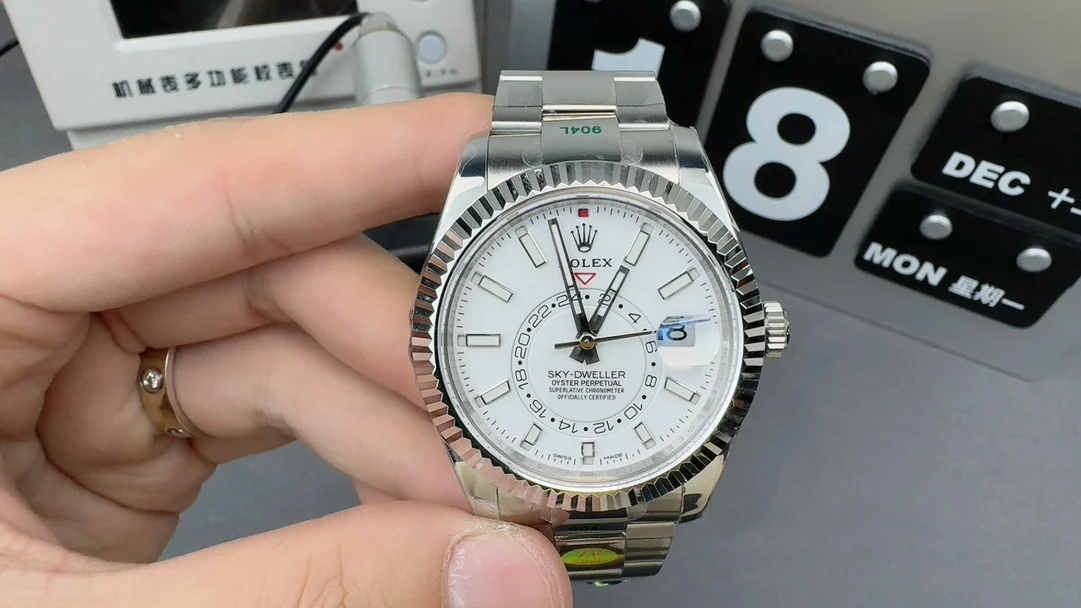 Rolex Skywalker — photographed off the sweep