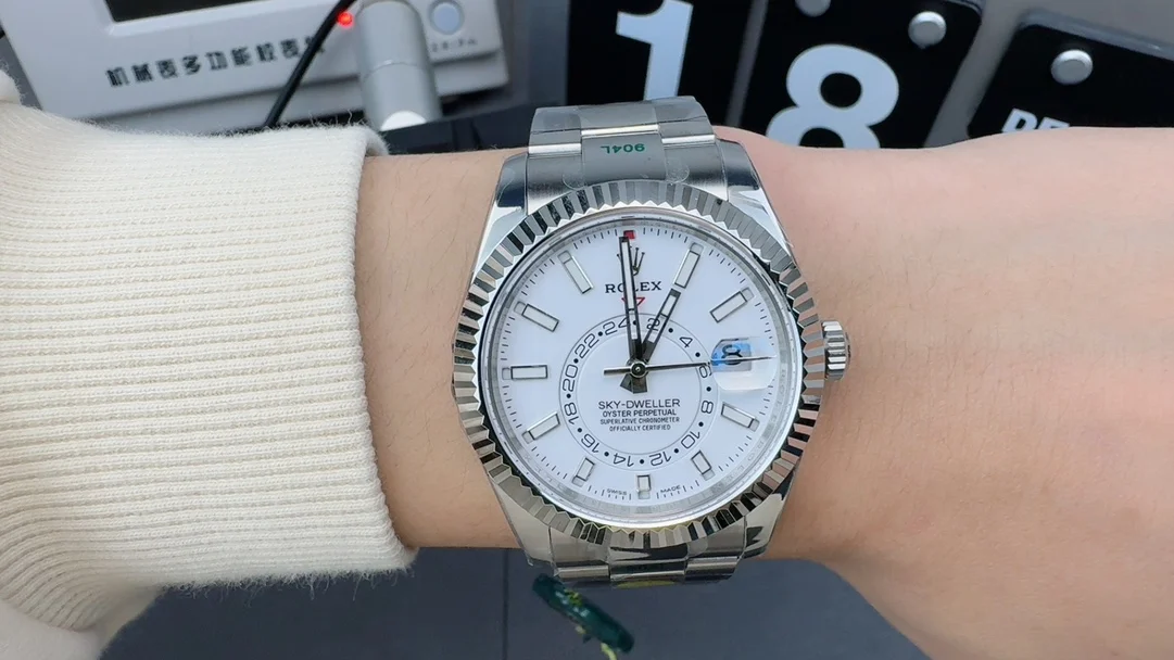 Rolex Skywalker — photographed off the sweep