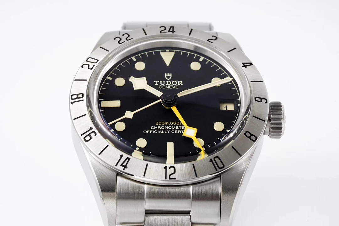 Rolex Steel Black Dial 39mm — detail