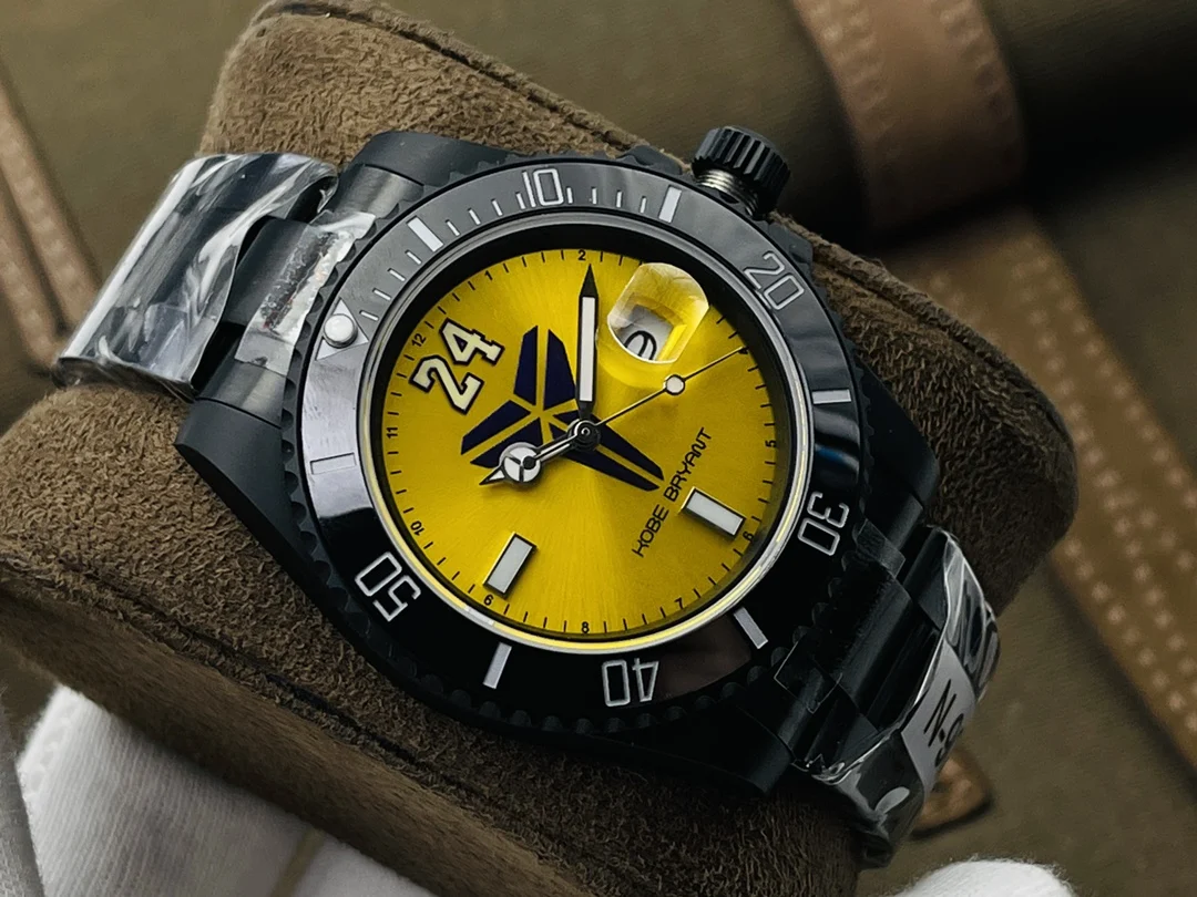 Rolex Steel Black Dial 40mm — photographed off the sweep
