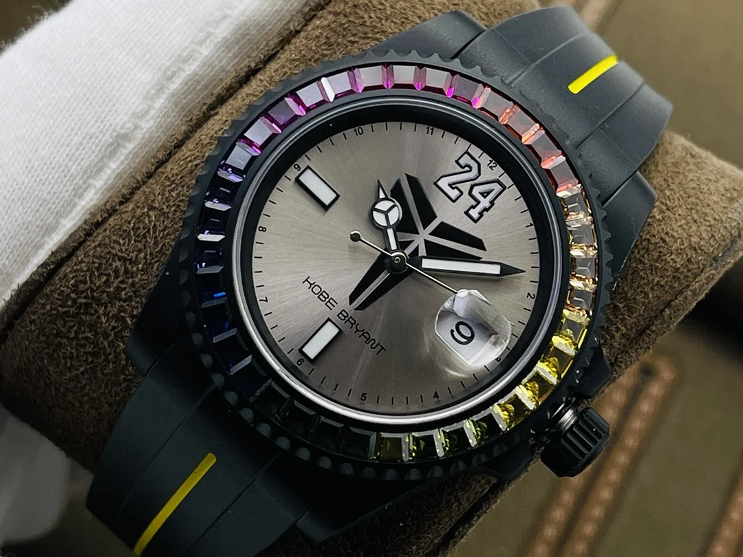 Rolex Steel Black Dial 40mm — photographed off the sweep
