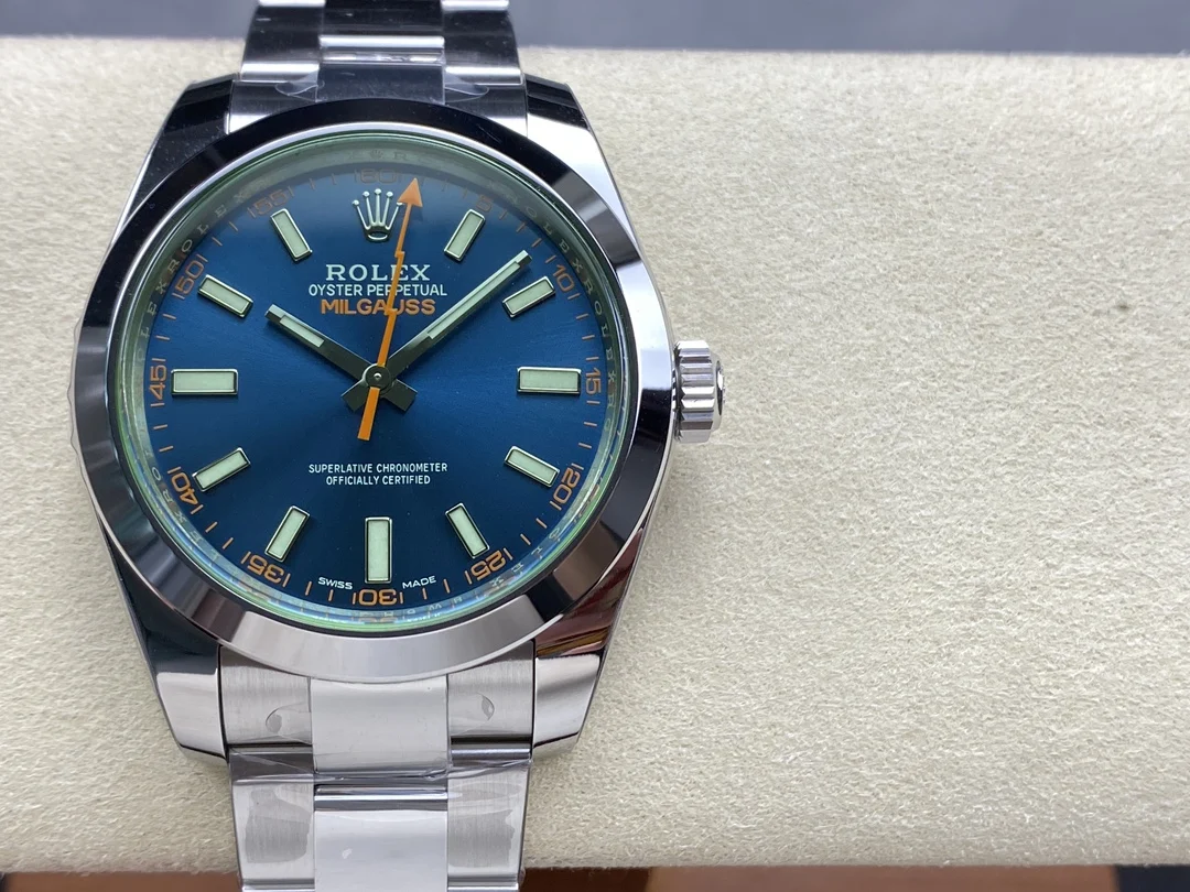 Rolex Steel Green Dial — photographed off the sweep