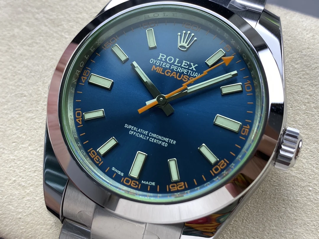 Rolex Steel Green Dial — photographed off the sweep
