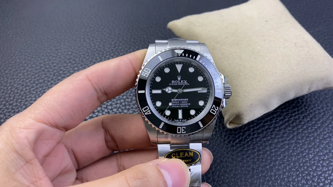 Rolex Submariner 124060
