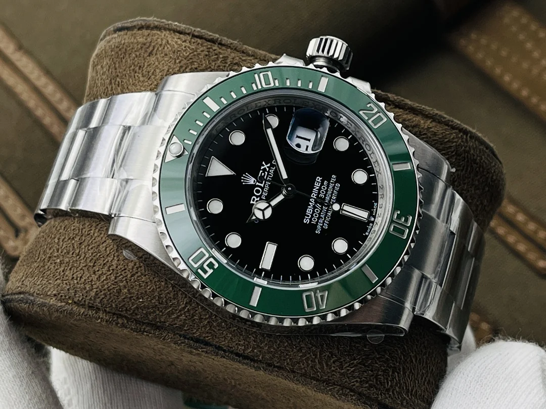 Rolex Submariner 41mm — photographed off the sweep