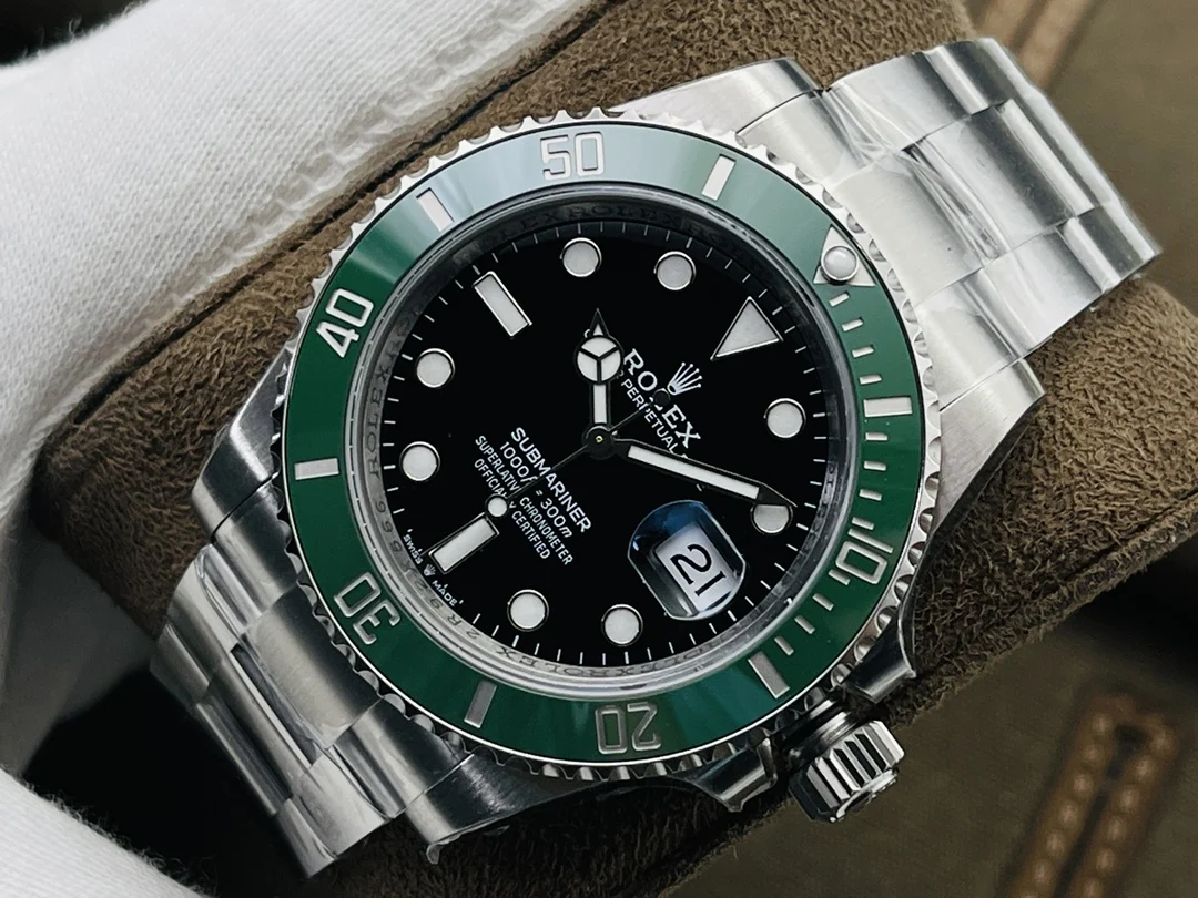 Rolex Submariner 41mm — photographed off the sweep
