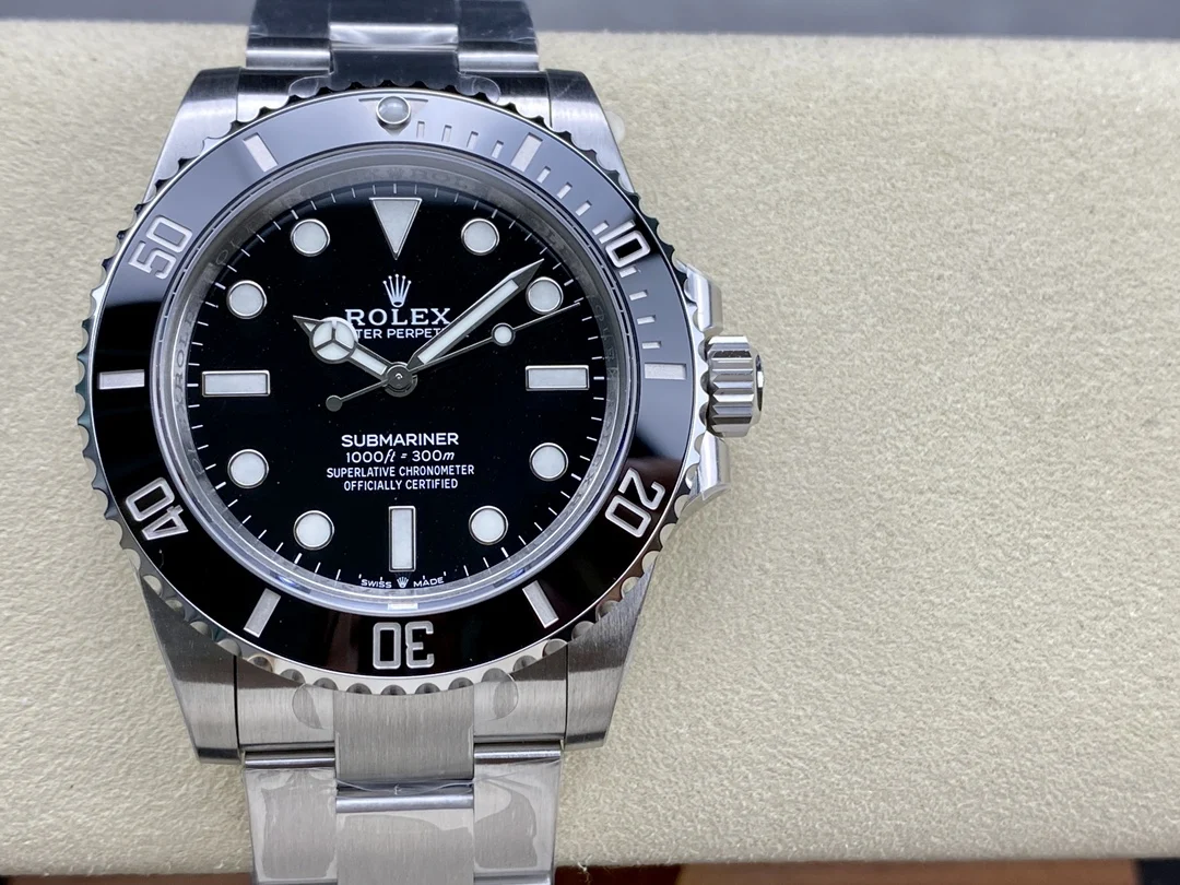 Rolex Submariner Black Dial 41mm — photographed off the sweep