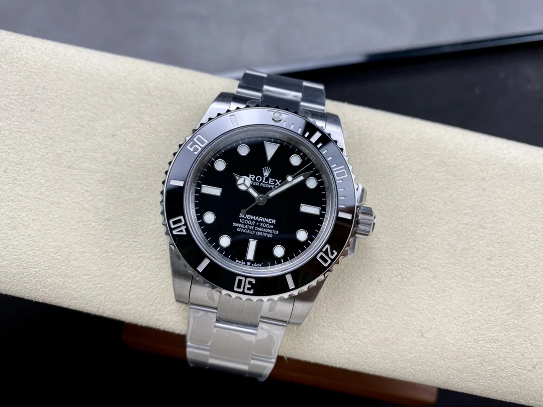 Rolex Submariner Black Dial 41mm — photographed off the sweep