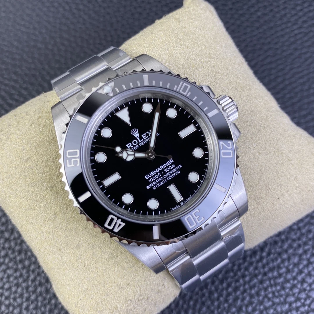 Rolex Submariner Black Dial 41mm — photographed off the sweep