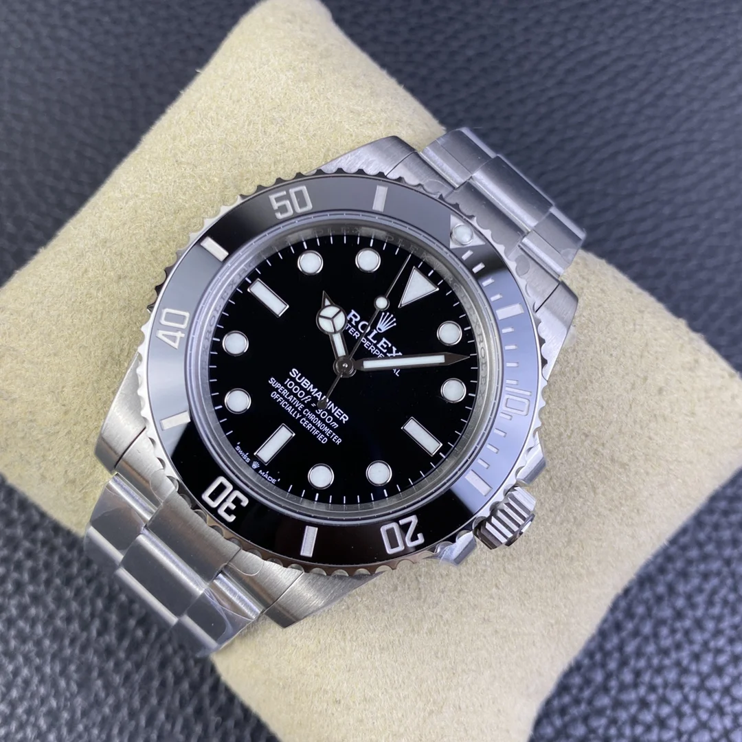 Rolex Submariner Black Dial 41mm — photographed off the sweep