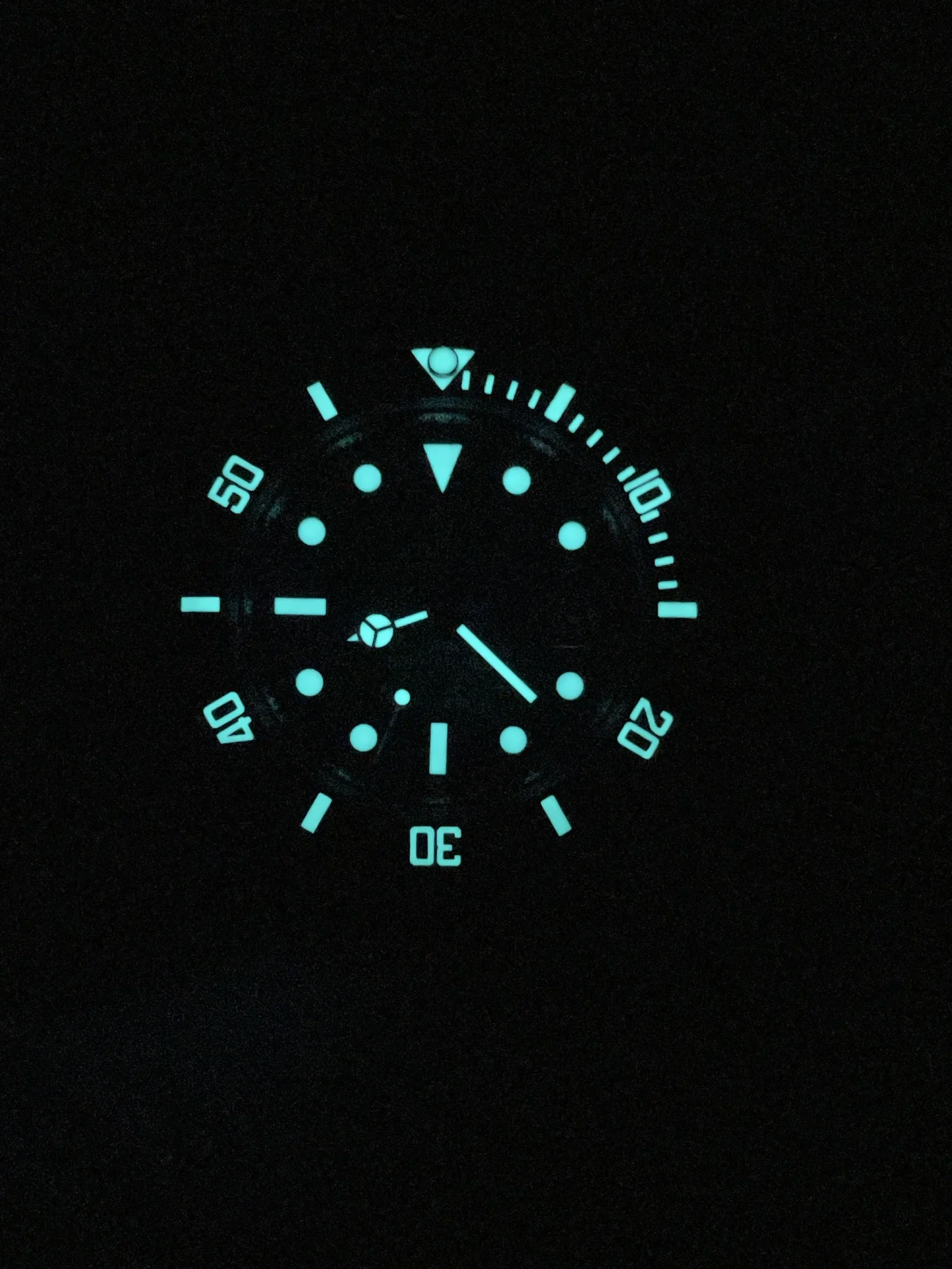 Rolex Submariner Carbon Black Dial 40mm — photographed off the sweep
