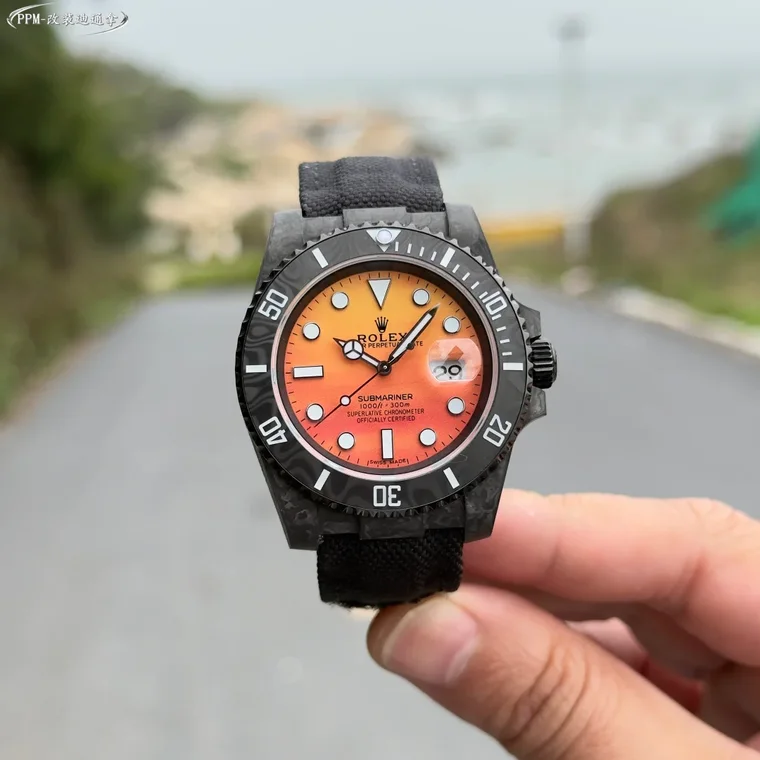 Rolex Submariner Carbon Black Dial