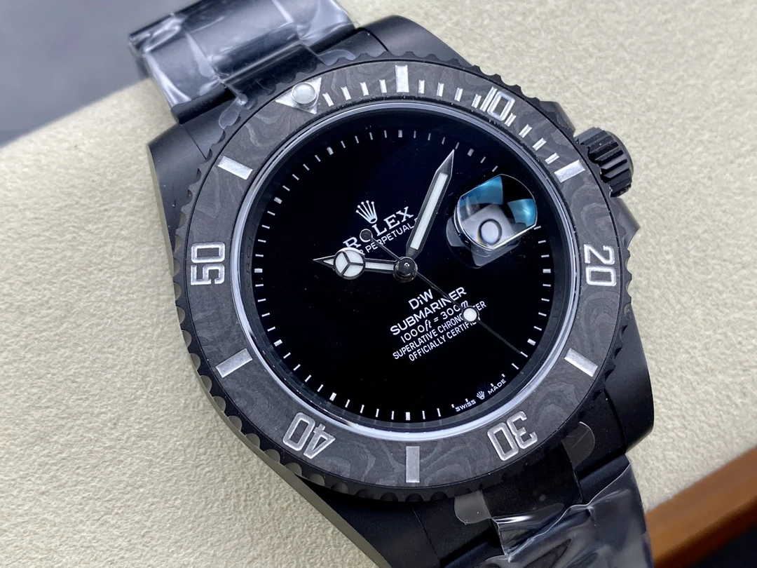 Rolex Submariner Carbon Green Dial — photographed off the sweep