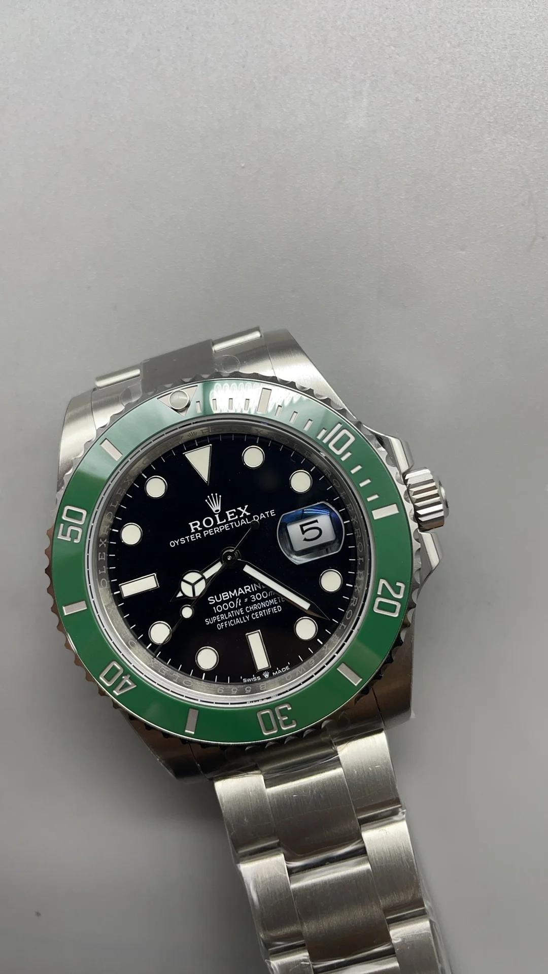 Rolex Submariner Green Dial 41mm — photographed off the sweep