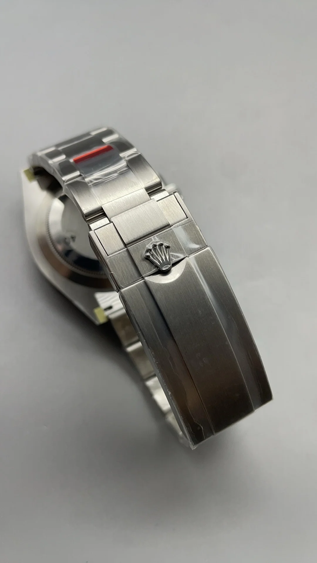 Rolex Submariner Green Dial 41mm — photographed off the sweep
