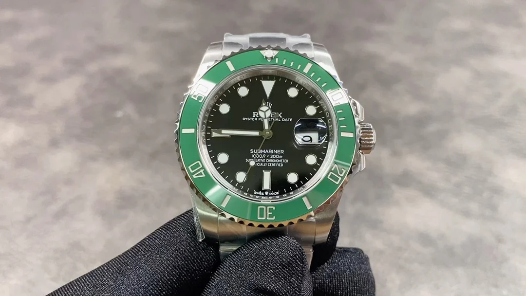 Rolex Submariner Hulk Green Dial