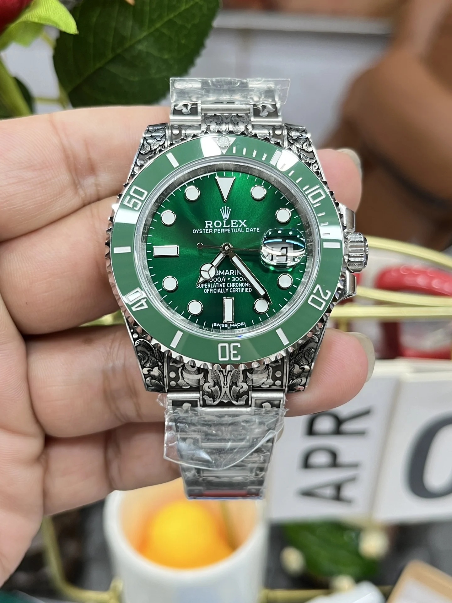 Rolex Submariner Hulk Green Dial 40mm — photographed off the sweep