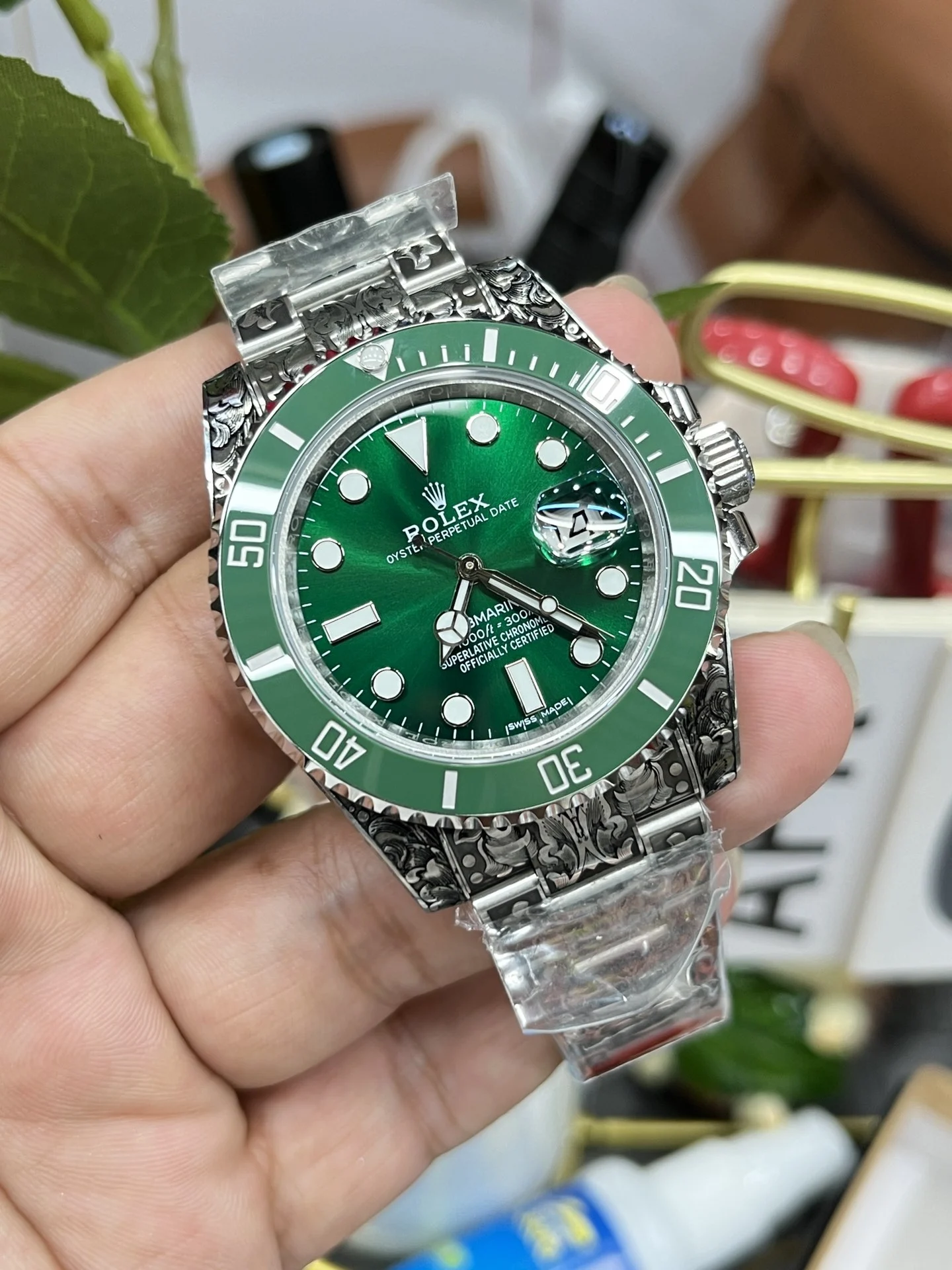 Rolex Submariner Hulk Green Dial 40mm — photographed off the sweep
