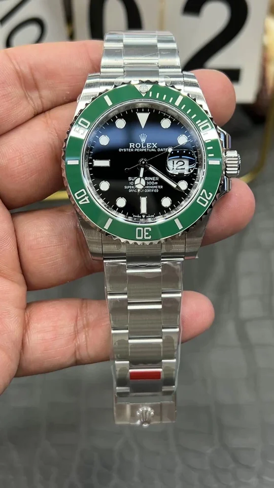 Rolex Submariner Hulk Green Dial 41mm