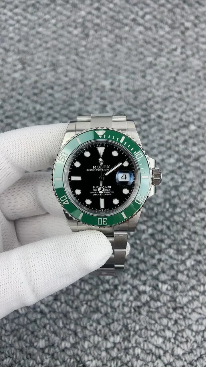Rolex Submariner Hulk Green Dial 41mm