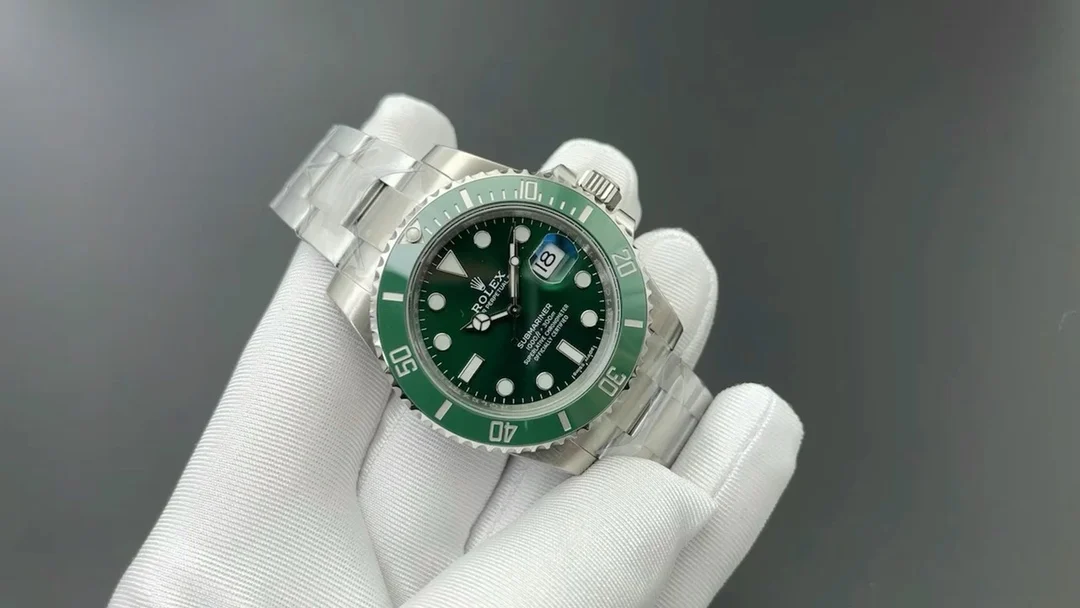 Rolex Submariner Hulk Platinum Green Dial