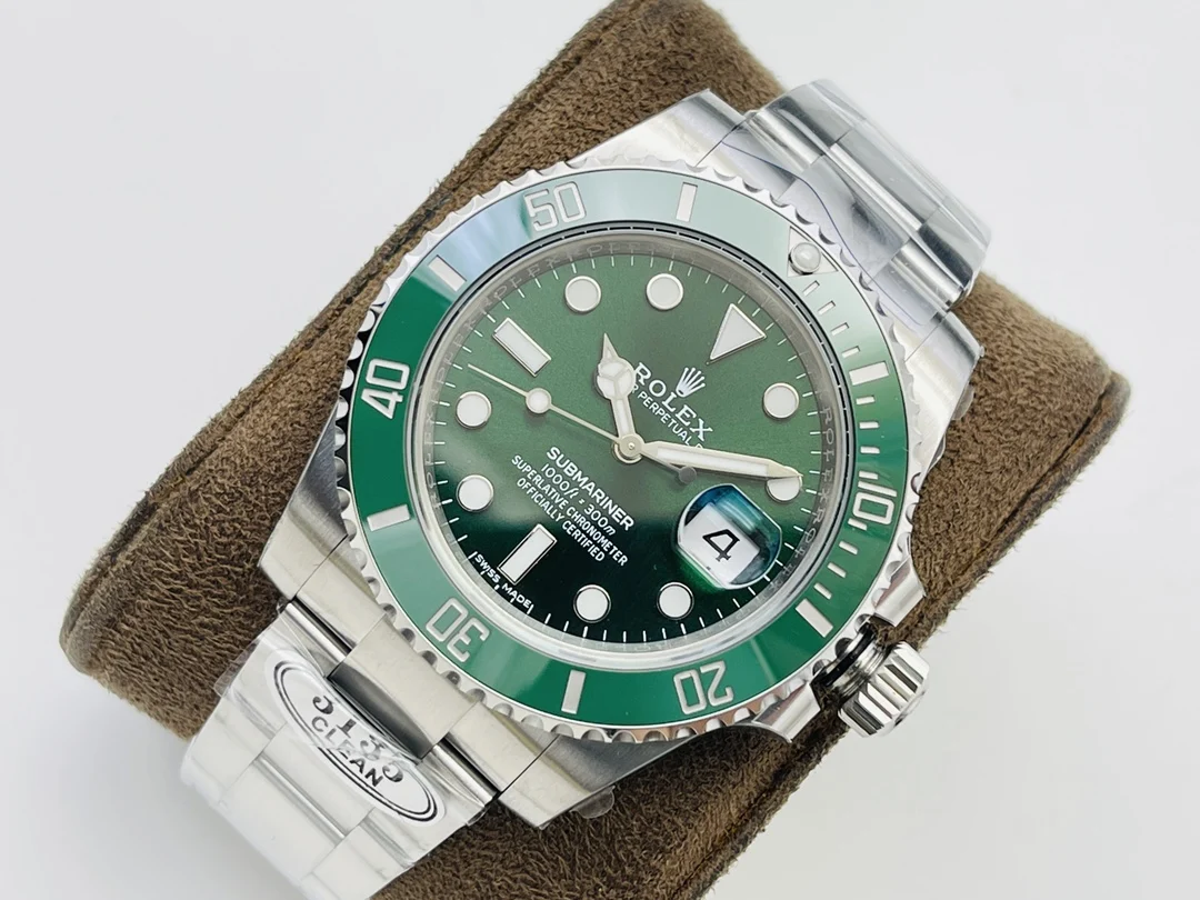 Rolex Submariner Hulk Platinum Green Dial 40mm — photographed off the sweep
