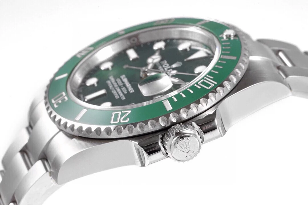 Rolex Submariner Platinum — detail