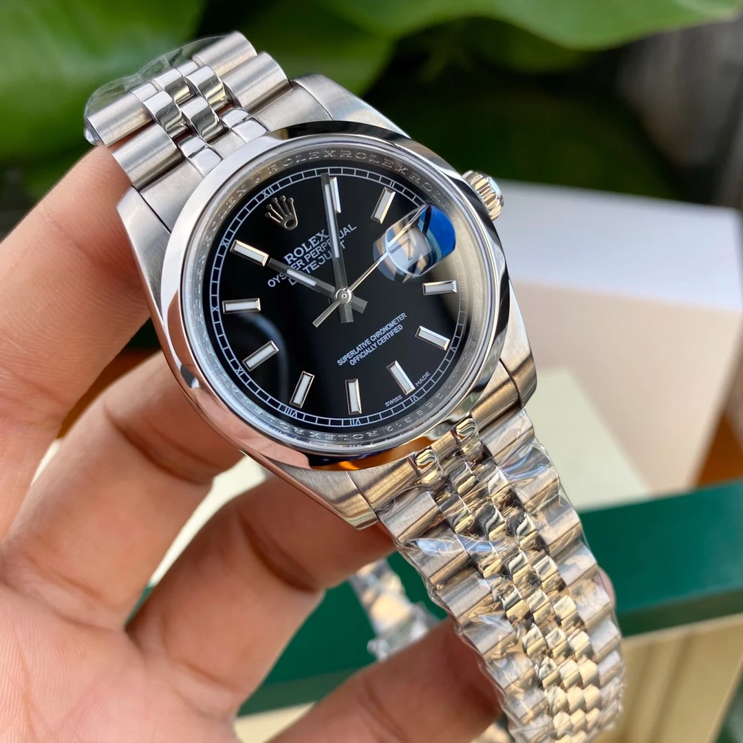 Rolex Submariner Steel 36mm — photographed off the sweep