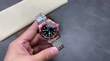 Rolex Submariner Steel Black Dial 41mm — photographed off the sweep