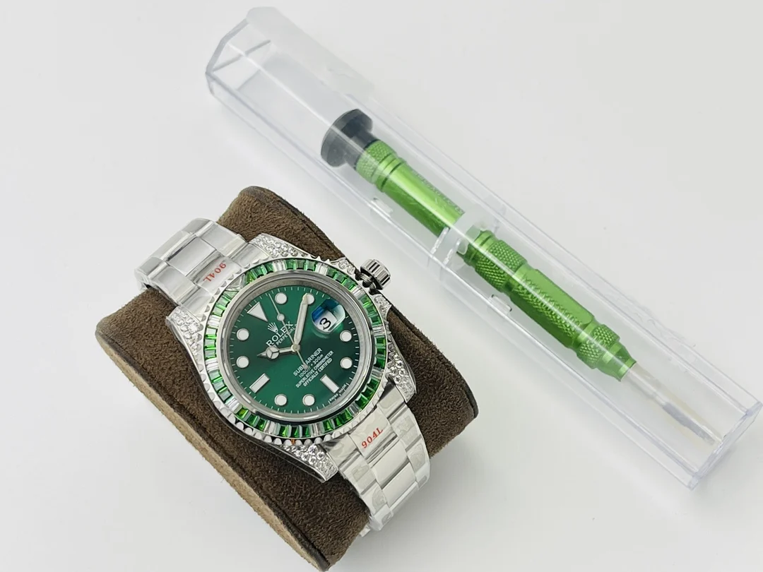 Rolex Submariner Steel Diamond-Set 40mm — photographed off the sweep