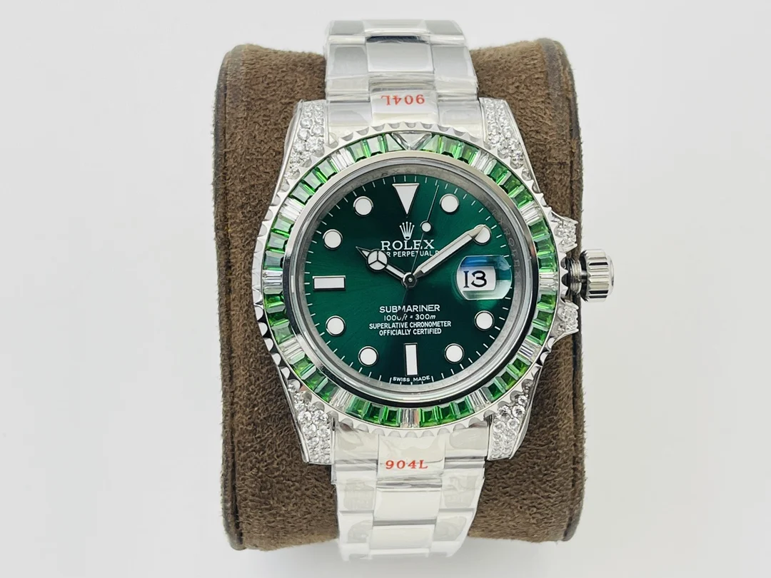 Rolex Submariner Steel Diamond-Set 40mm — photographed off the sweep