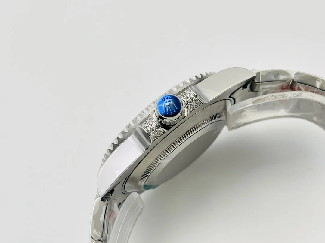 Rolex Submariner Steel Diamond-Set 40mm — photographed off the sweep