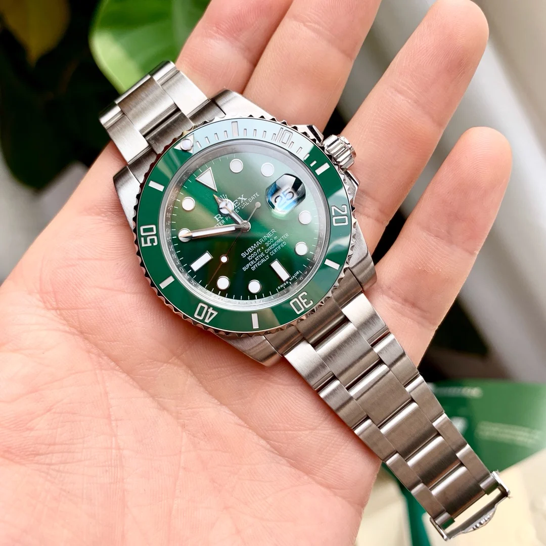 Rolex Submariner Steel Green Dial 40mm — photographed off the sweep