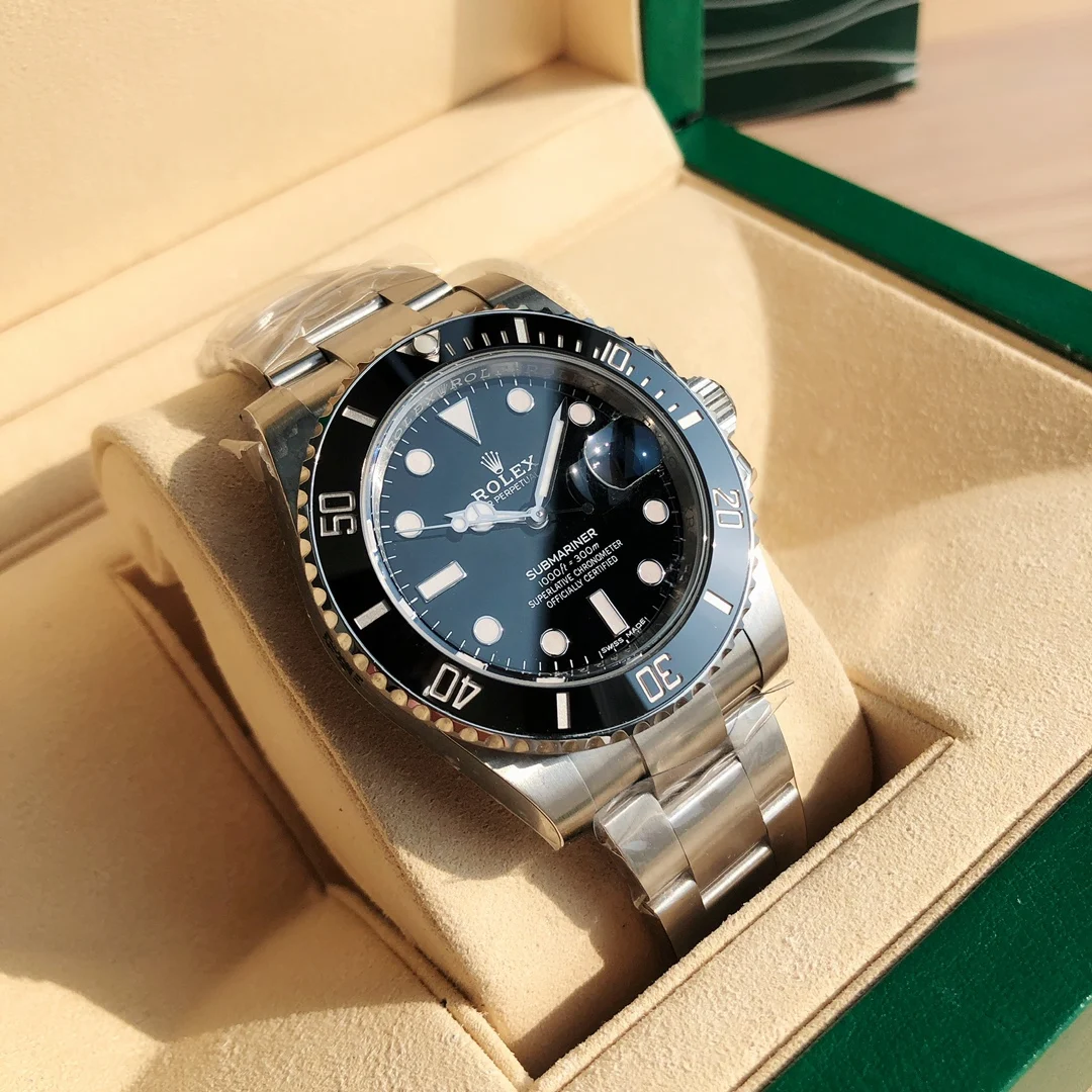 Rolex Submariner White Gold — photographed off the sweep