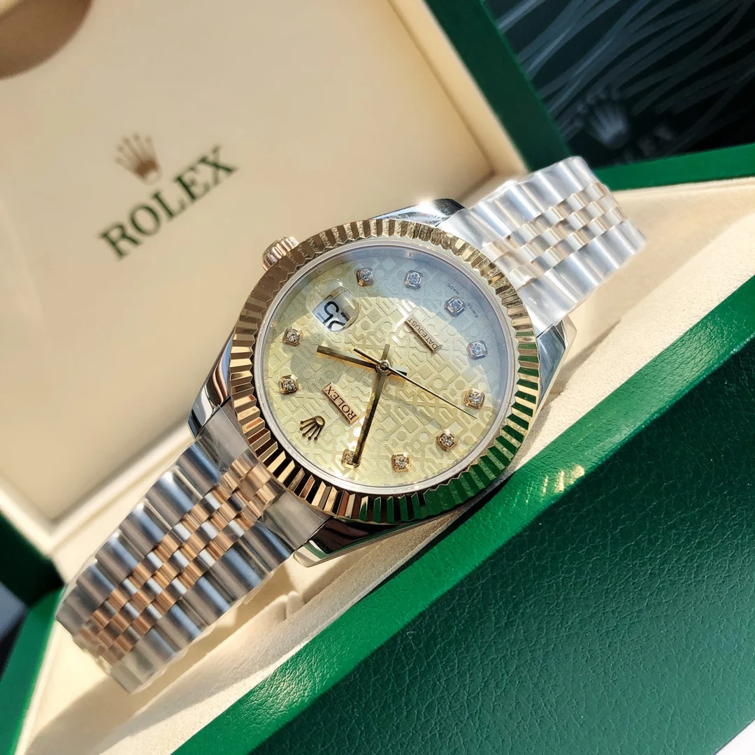 Rolex Submariner Yellow Gold 41mm — photographed off the sweep