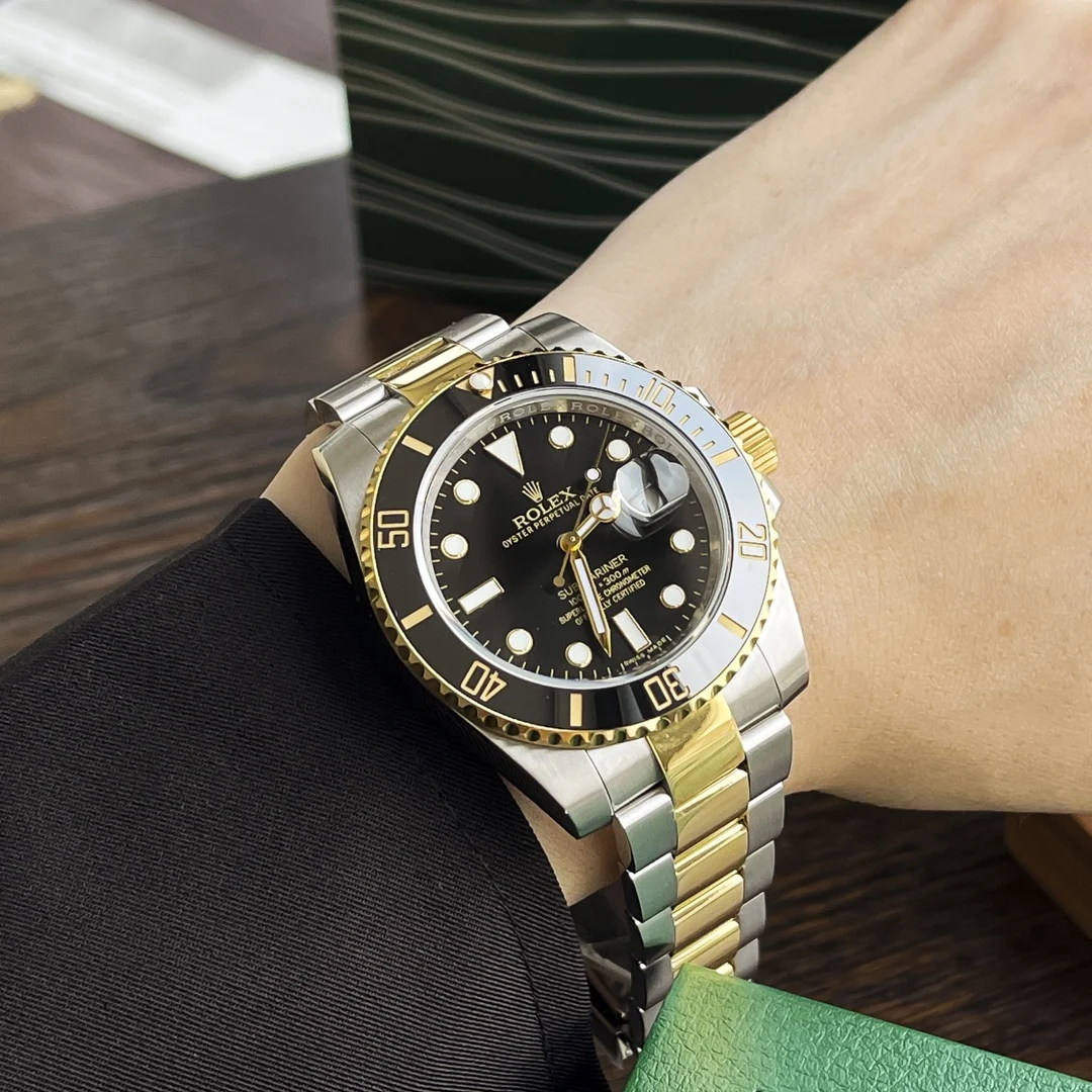 Rolex Submariner Yellow Gold Diamond-Set — photographed off the sweep