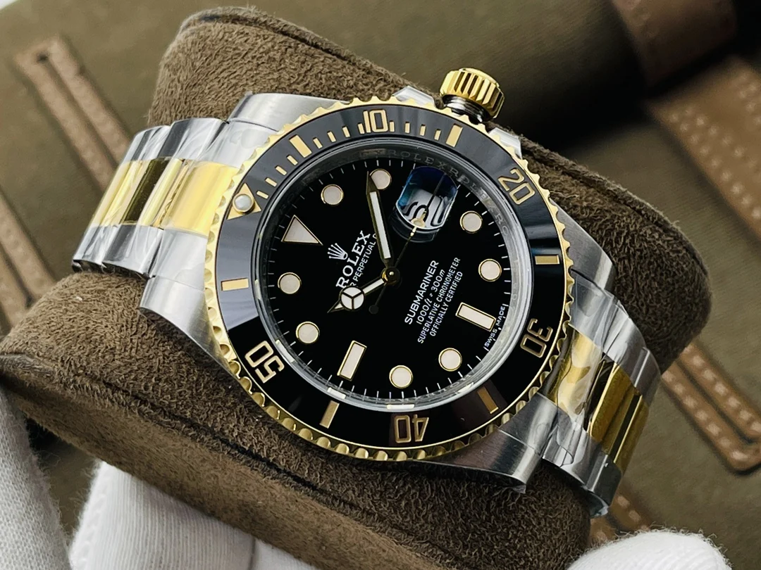 Rolex Two-Tone 41mm — photographed off the sweep