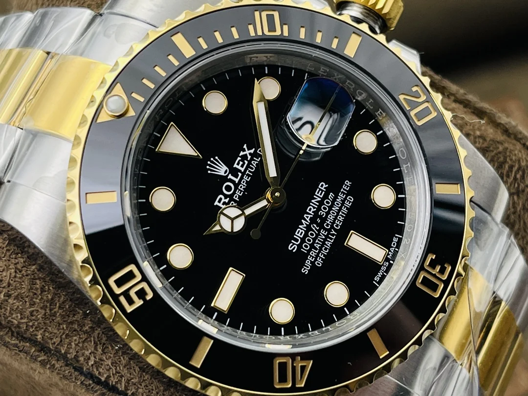 Rolex Two-Tone 41mm — photographed off the sweep