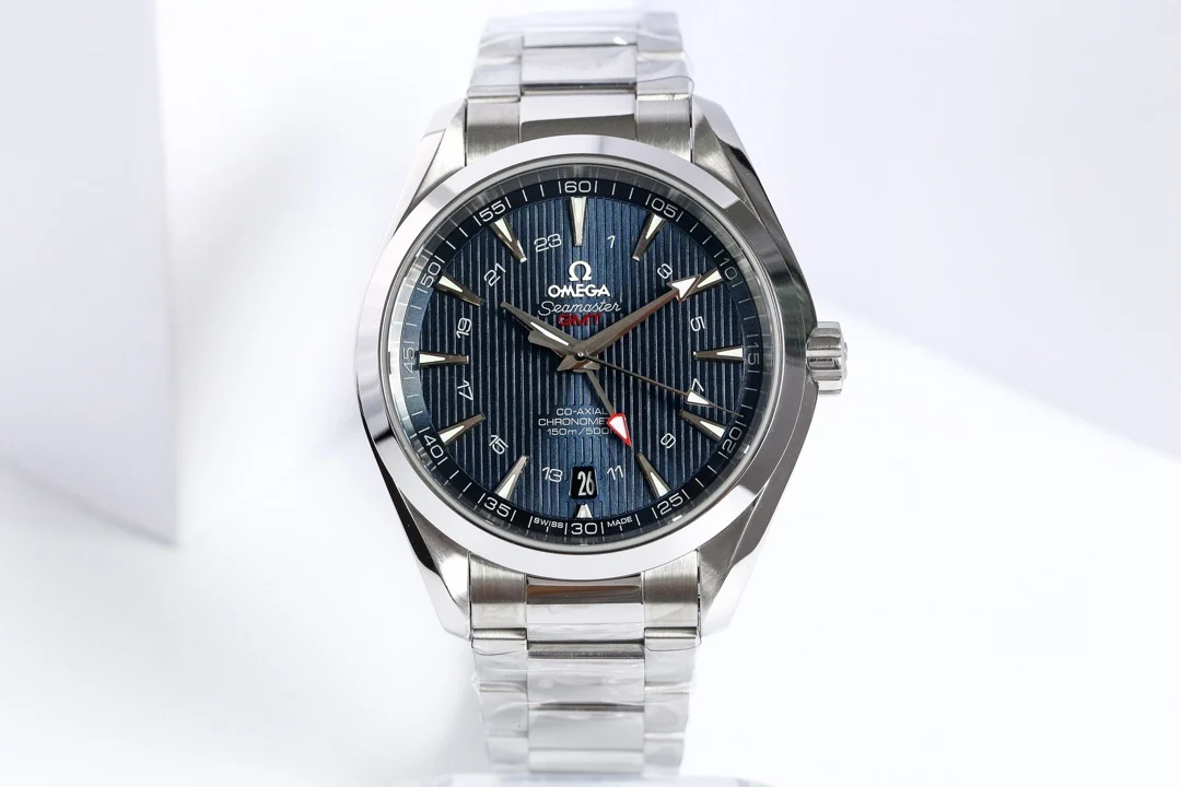 Rolex Yacht-Master 41.5mm — detail