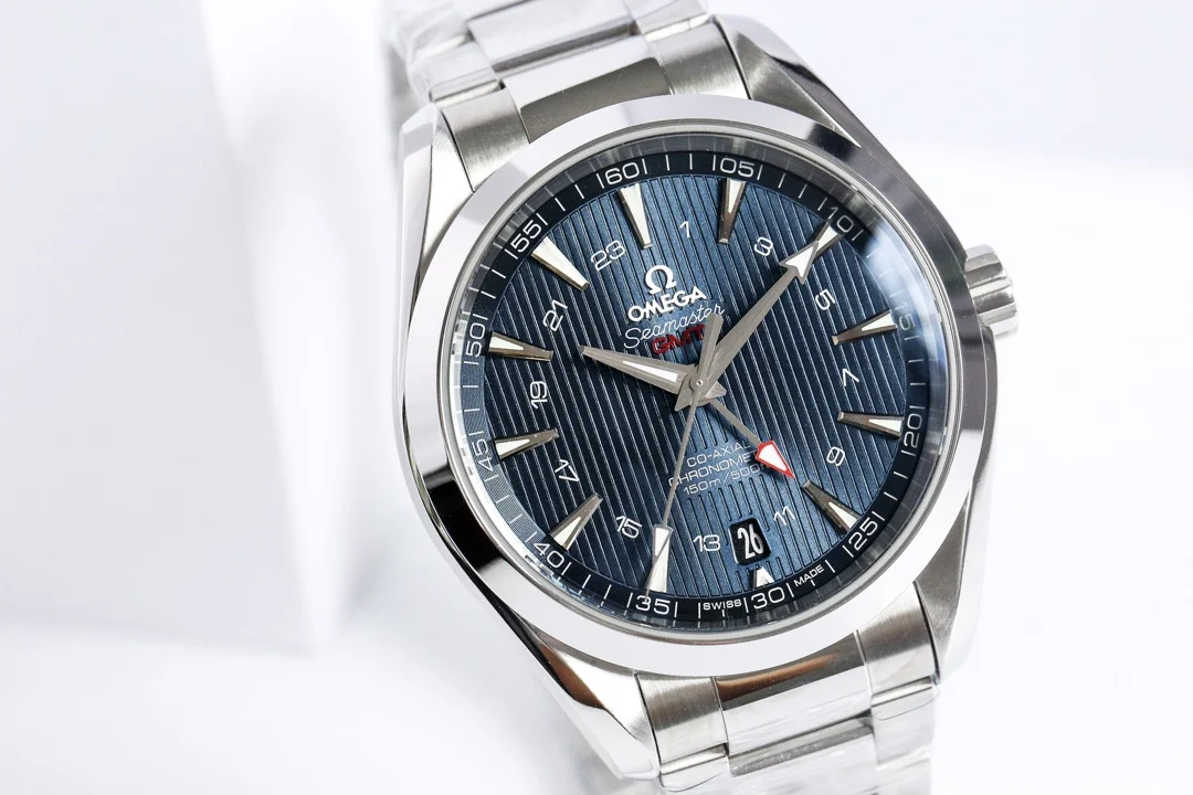Rolex Yacht-Master 41.5mm — detail