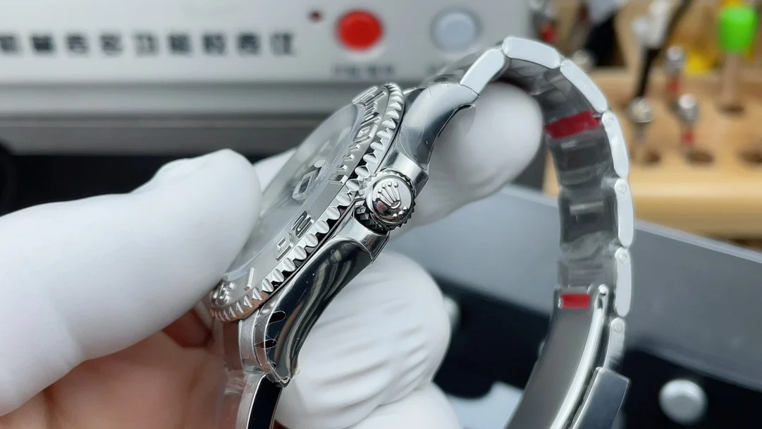 Rolex Yacht-Master Grey Dial — photographed off the sweep