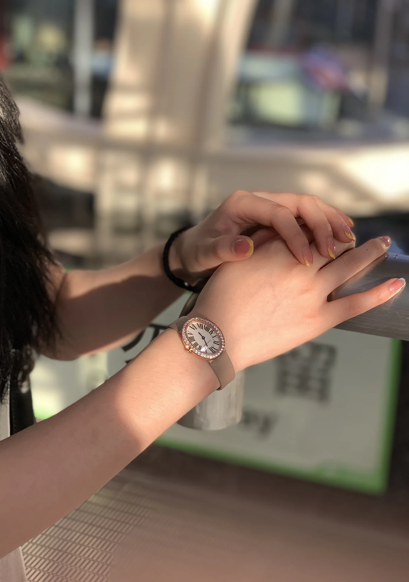 Rose Gold - Hands-on Photos — photographed off the sweep