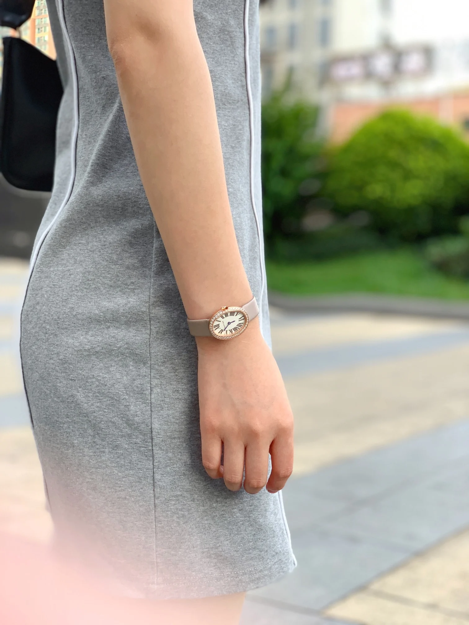 Rose Gold - Hands-on Photos — photographed off the sweep