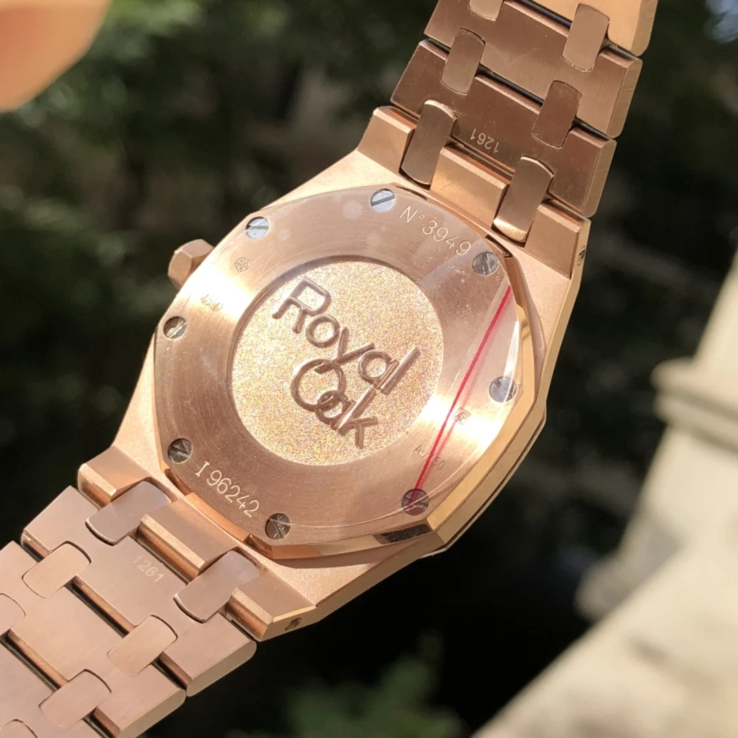 rose gold rose gold dial — photographed off the sweep