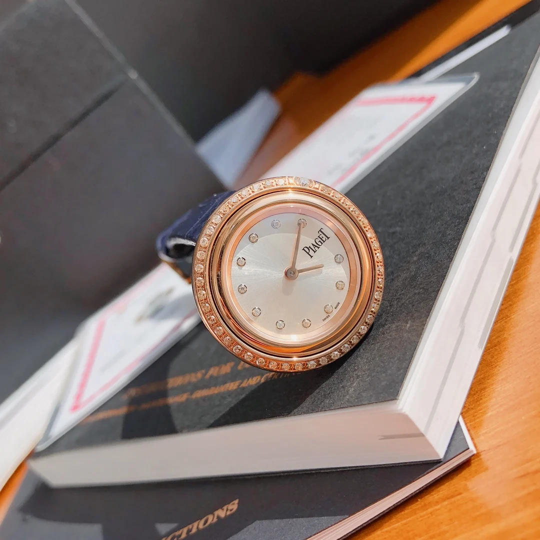 rose gold white plate — photographed off the sweep